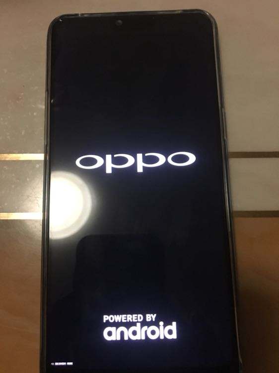 8000元的OPPOA31手机跟苹果对比你选哪个的简单介绍